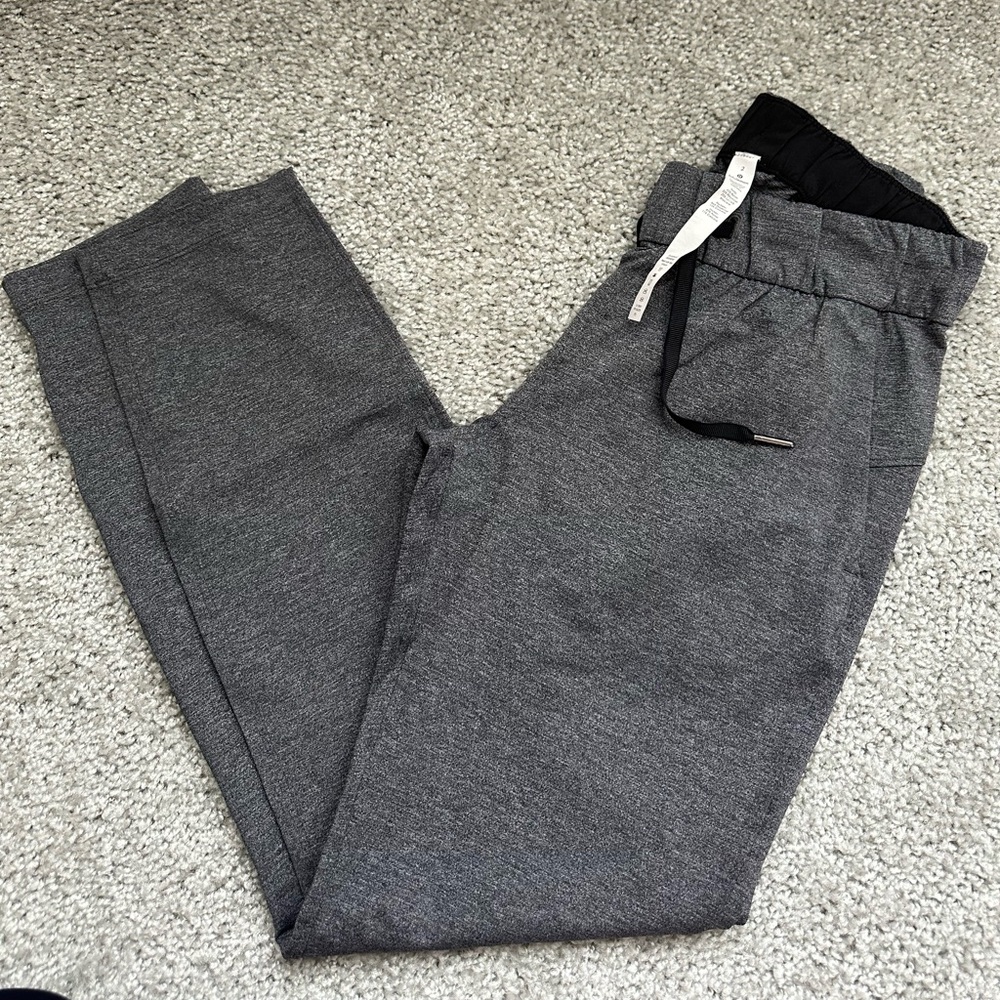 Lululemon on the fly pant
